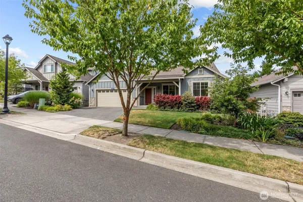 Property Slideshow image 2 of 40 | 921 alpine view dr, Mount Vernon, WA, 98274
