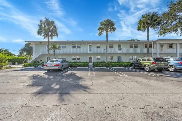 Property Slideshow image 2 of 68 | 2340 sw 22nd ave apt 303, Delray Beach, FL, 33445