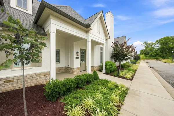 Property Slideshow image 2 of 35 | 310 flag ct, Gallatin, TN, 37066
