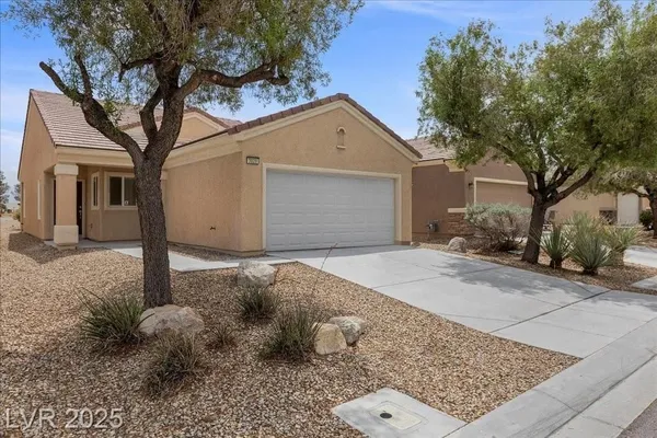 Property Slideshow image 2 of 41 | 3029 frigate way, North Las Vegas, NV, 89084