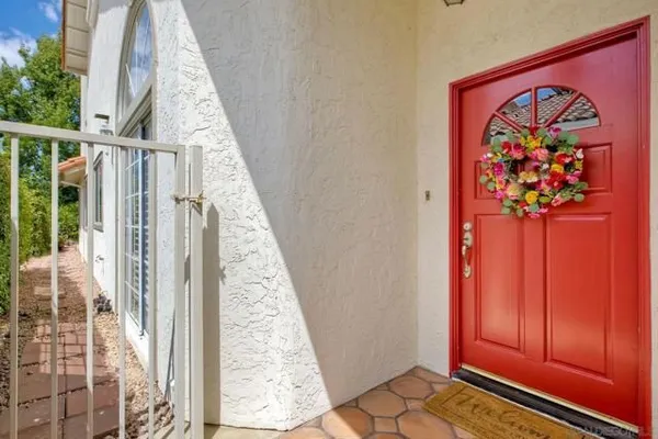 Property Slideshow image 3 of 42 | 1089 ridge heights dr, Fallbrook, CA, 92028