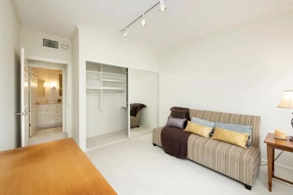Property Slideshow image 2 of 15 | 1 baldwin ave 517, San Mateo, CA, 94401