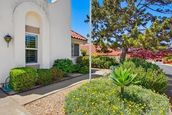 Property Slideshow image 3 of 49 | 4225 dawn ln, Oceanside, CA, 92056
