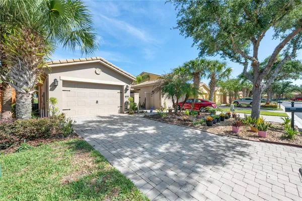 Property Slideshow image 2 of 54 | 2459 palm tree dr, Kissimmee, FL, 34759