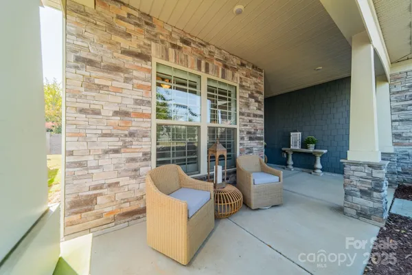 Property Slideshow image 2 of 40 | 918 kirby dr, Fort Mill, SC, 29715