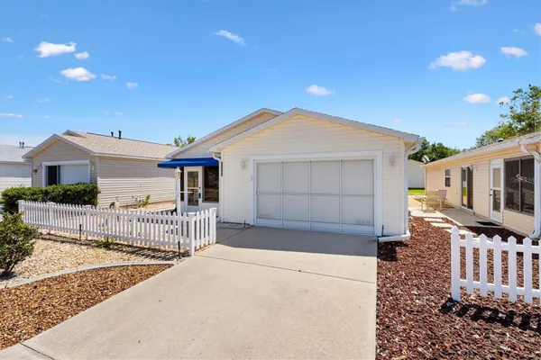 Property Slideshow image 3 of 37 | 17449 se 93rd vine ave, The Villages, FL, 32162