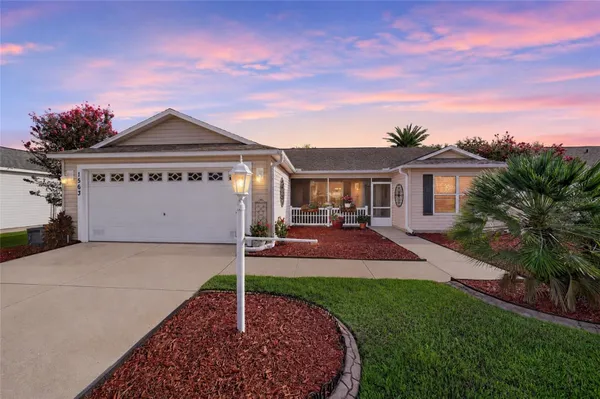 Property Slideshow image 2 of 61 | 1563 hollyberry pl, The Villages, FL, 32162