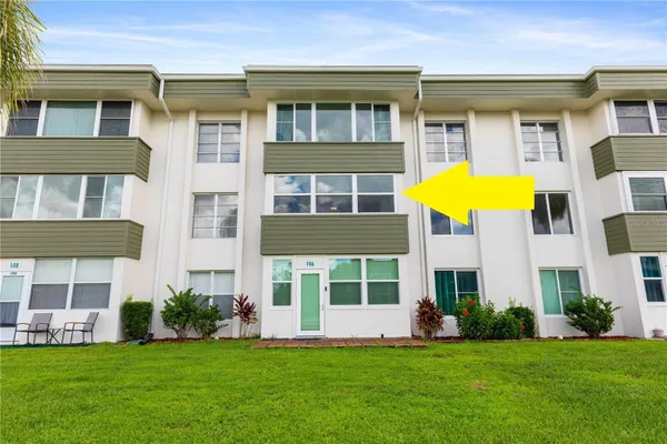 Property Slideshow image 2 of 33 | 2300 aaron st apt 206, Port Charlotte, FL, 33952