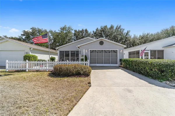 Property Slideshow image 2 of 22 | 1714 morelos rd, Lady Lake, FL, 32159