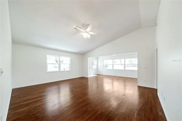 Property Slideshow image 2 of 33 | 9064 sw 91st cir, Ocala, FL, 34481