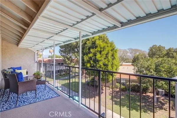 Property Slideshow image 2 of 63 | 3033 via vis p, Laguna Woods, CA, 92637