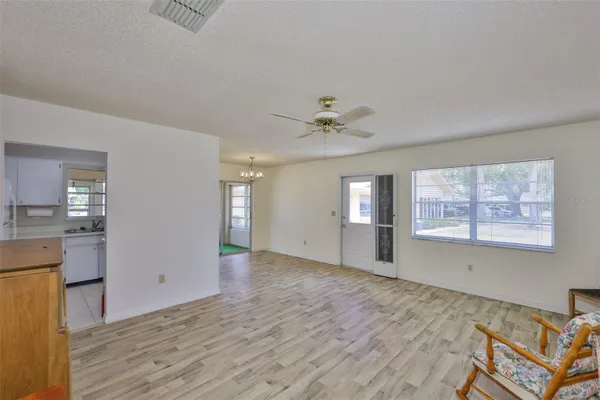 Property Slideshow image 3 of 58 | 1904 canterbury ln 18, Sun City Center, FL, 33573