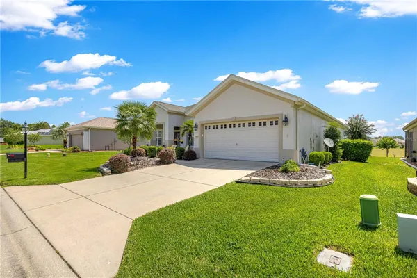 Property Slideshow image 2 of 83 | 11855 se 91st cir, Summerfield, FL, 34491