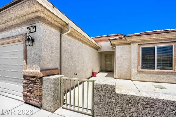 Property Slideshow image 3 of 32 | 2910 horned owl way, North Las Vegas, NV, 89084