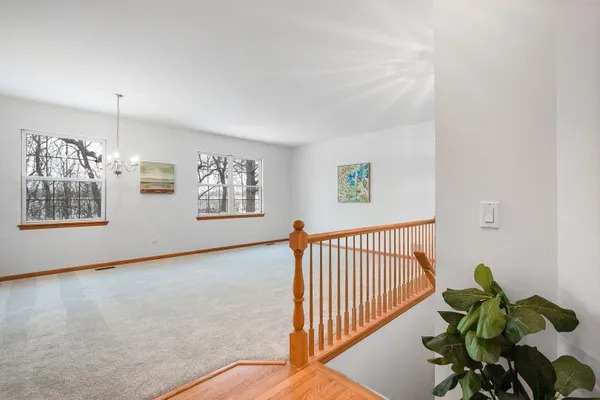 Property Slideshow image 2 of 17 | 2286 meadowcroft ln, Grayslake, IL, 60030