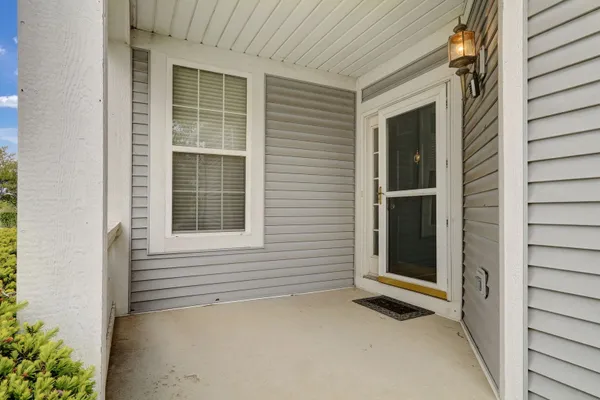 Property Slideshow image 3 of 28 | 2232 wilshire ct, Grayslake, IL, 60030