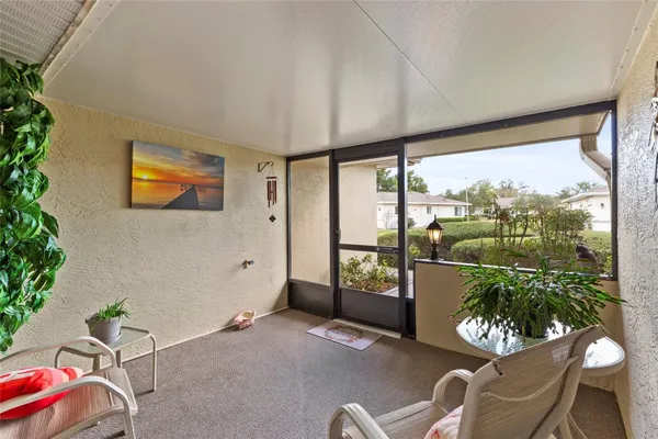 Property Slideshow image 3 of 34 | 2305 lancaster dr, Sun City Center, FL, 33573