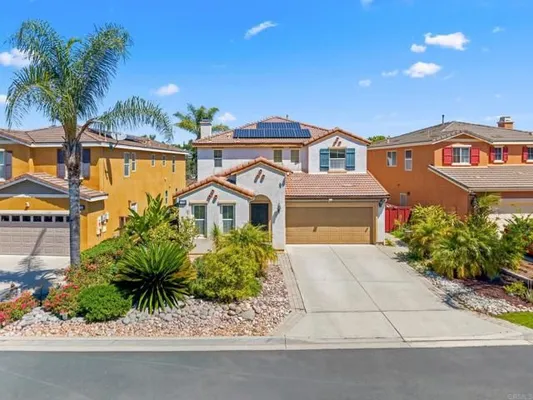Property Slideshow image 3 of 47 | 10266 spruce woodlands way way, Escondido, CA, 92026