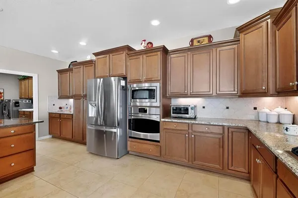 Property Slideshow image 3 of 28 | 9517 crestview dr, Denton, TX, 76207