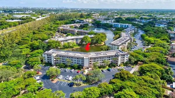 Property Slideshow image 2 of 32 | 3402 bimini ln apt e2, Coconut Creek, FL, 33066