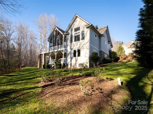 Property Slideshow image 2 of 42 | 123 orvis stone cir, Biltmore Lake, NC, 28715