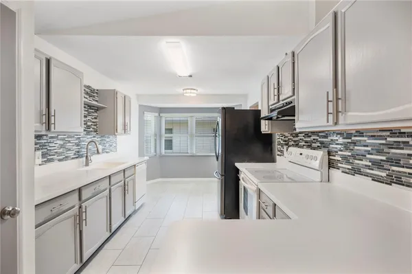 Property Slideshow image 2 of 42 | 550 eagle run, Lakeland, FL, 33809