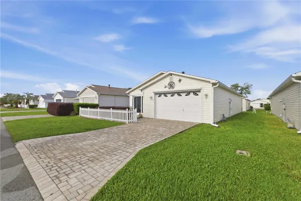 Property Slideshow image 2 of 34 | 1714 el nino st, The Villages, FL, 32162