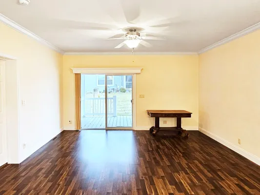 Property Slideshow image 3 of 20 | 1521 meadow view ln, Grayslake, IL, 60030