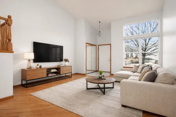 Property Slideshow image 2 of 36 | 16139 seneca lake cir, Crest Hill, IL, 60403