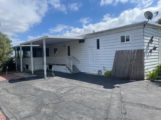 Property Slideshow image 2 of 8 | 444 n el camino real spc 119, Encinitas, CA, 92024