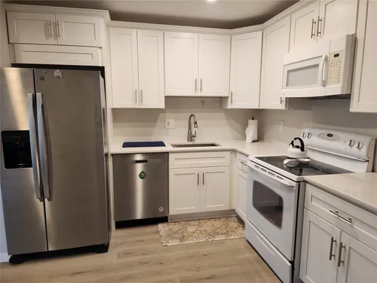 Property Slideshow image 3 of 7 | 4105 35th ave 4105, Bradenton, FL, 34205