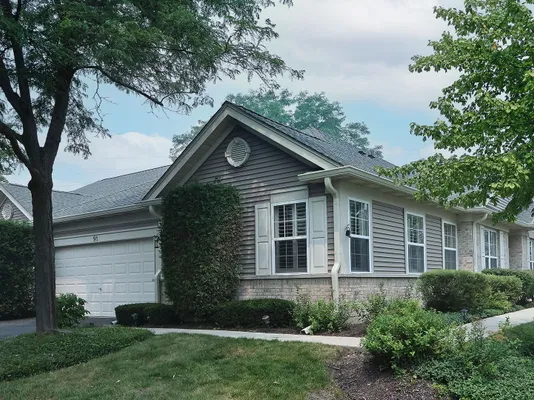 Property Slideshow image 2 of 22 | 91 enfield ln 91, Grayslake, IL, 60030