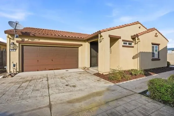 Property Slideshow image 2 of 82 | 618 machado st, Los Banos, CA, 93635