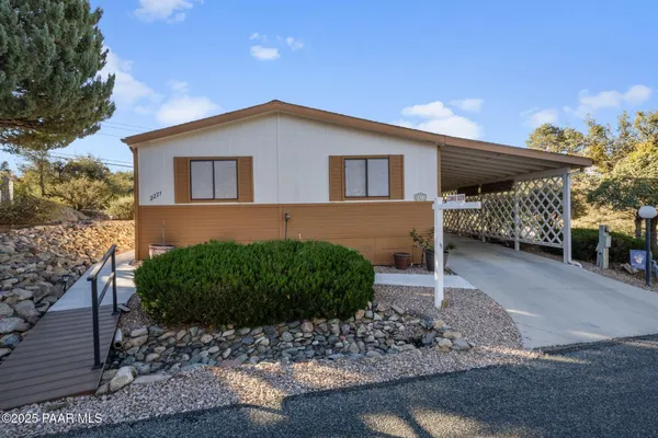 Property Slideshow image 2 of 20 | 2271 prescott canyon cir, Prescott, AZ, 86301