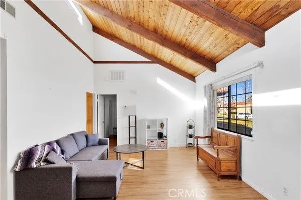 Property Slideshow image 3 of 31 | 19228 cottonwood dr, Apple Valley, CA, 92308