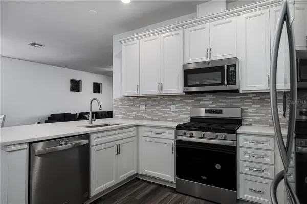 Property Slideshow image 3 of 40 | 10641 spring tide way, Parrish, FL, 34219