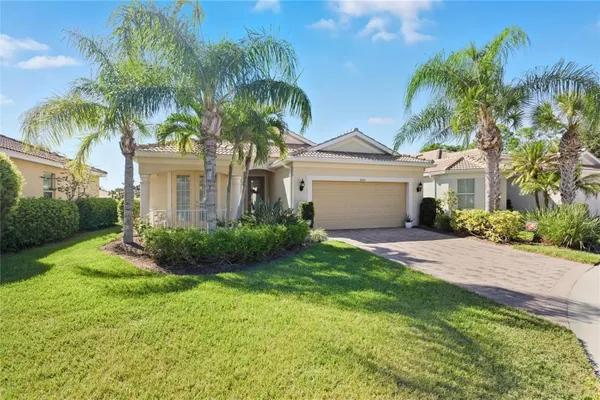 Property Slideshow image 2 of 63 | 6105 granaway ct, Sarasota, FL, 34238