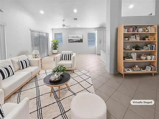 Property Slideshow image 2 of 26 | 390 nw sunview way, Port St Lucie, FL, 34986