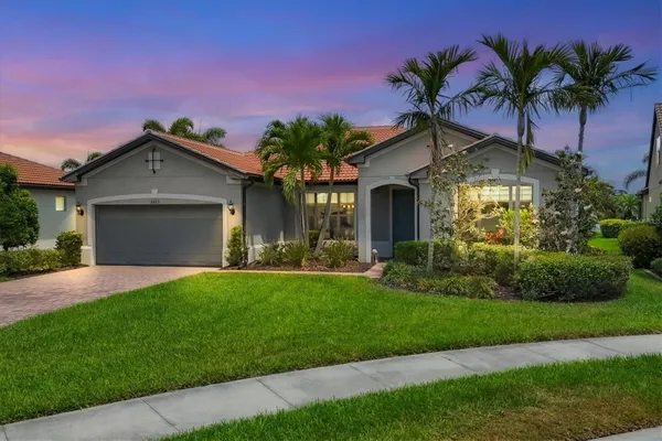 Property Slideshow image 3 of 54 | 5923 snowy egret dr, Sarasota, FL, 34238