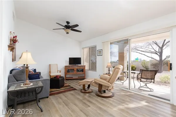 Property Slideshow image 3 of 40 | 10627 mission lakes ave, Las Vegas, NV, 89134