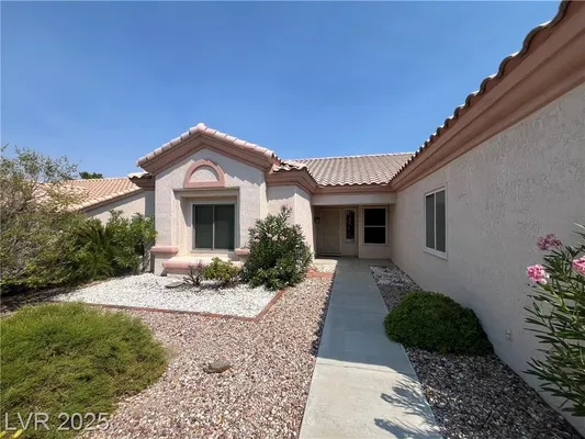Property Slideshow image 2 of 35 | 2712 breakers creek dr, Las Vegas, NV, 89134