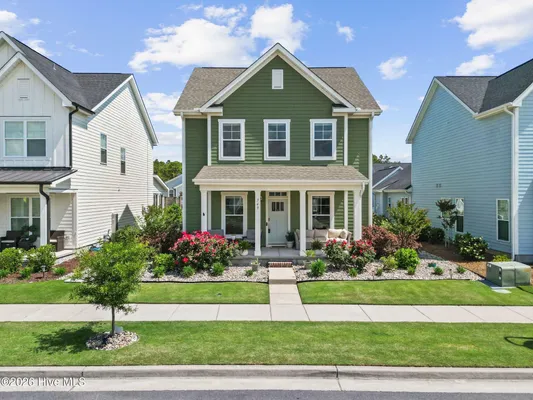 Property Slideshow image 3 of 41 | 749 edgerton dr, Wilmington, NC, 28412