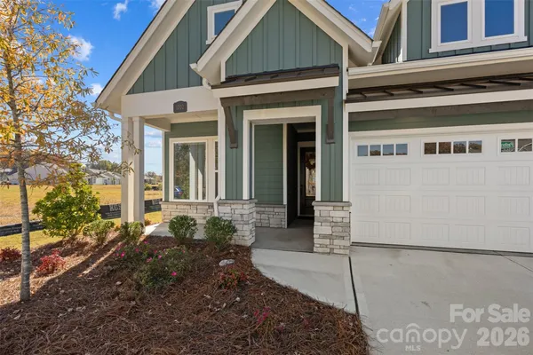 Property Slideshow image 2 of 34 | 1002 pastoral pl, Waxhaw, NC, 28173