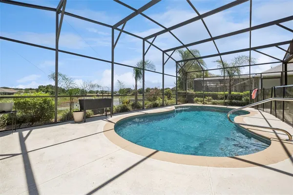 Property Slideshow image 3 of 45 | 220 bayou bend rd, Groveland, FL, 34736