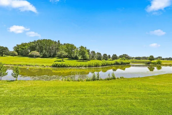 Property Slideshow image 3 of 35 | 12908 farm hill dr, Huntley, IL, 60142