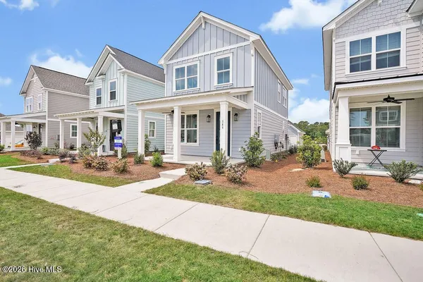 Property Slideshow image 2 of 33 | 5424 folklore way, Wilmington, NC, 28412