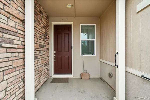 Property Slideshow image 2 of 28 | 12542 sandstone dr, Broomfield, CO, 80021