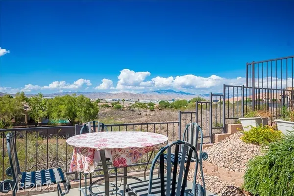 Property Slideshow image 3 of 57 | 2962 gettysburg ave, Henderson, NV, 89052