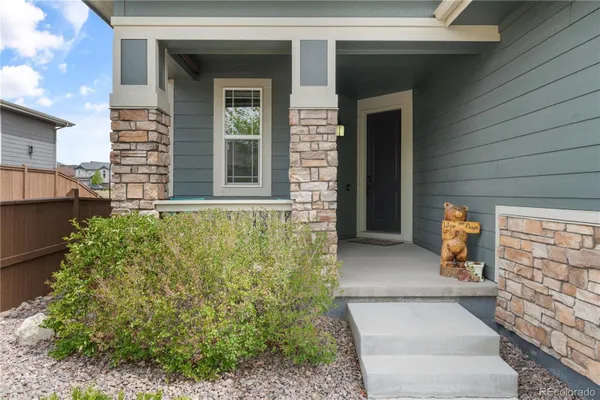 Property Slideshow image 2 of 38 | 3977 happy hollow dr, Castle Rock, CO, 80104