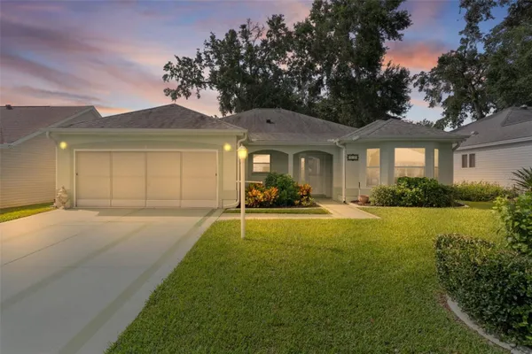 Property Slideshow image 2 of 44 | 912 ventura dr, The Villages, FL, 32159